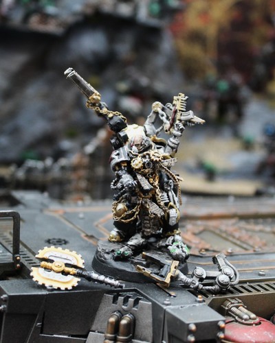 Space marines iron hands - marines,